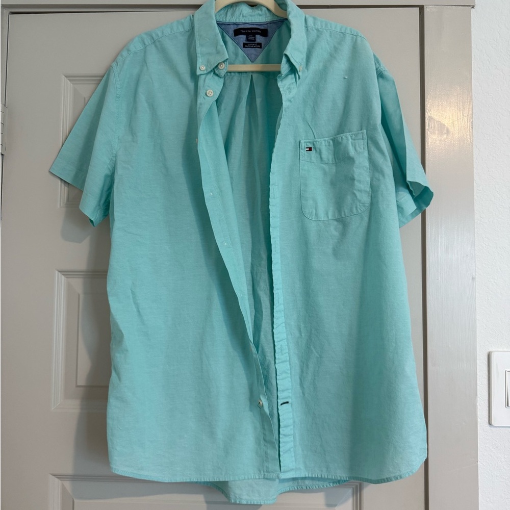 Tommy Hilfiger Men's Light Blue Casual Shirt